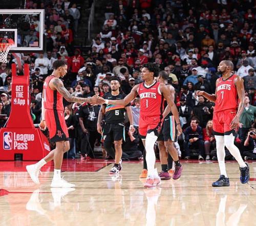 帕拉西奥斯,独领风骚,莱切特助力,开云体育,开云体育官网,开云体育app,开云体育app下载