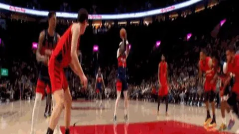 申花東亂組軍迎戰南通少3外援，馬萊萊與吳曦首發亮相，徐駿敏鎮守球場